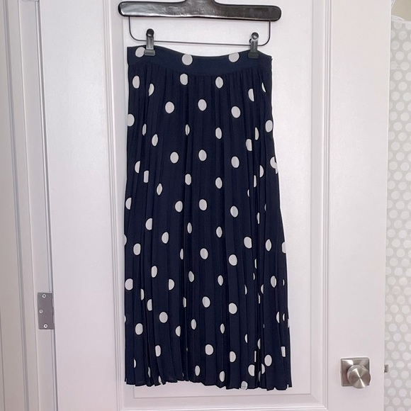 Forever 21 Navy Polka Dot Pleated Midi Skirt - Picture 7 of 9